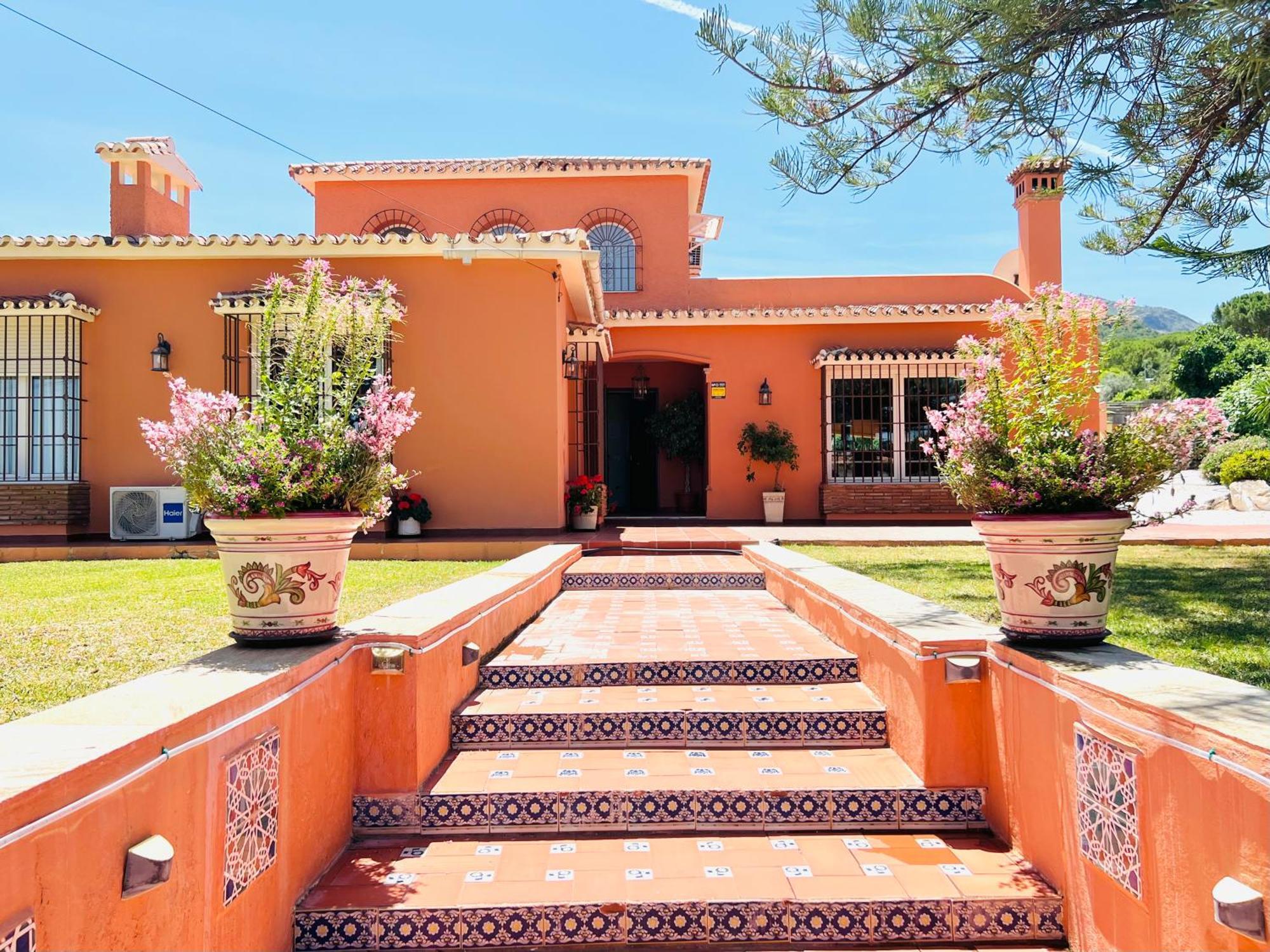 Sol Y Luna Villa